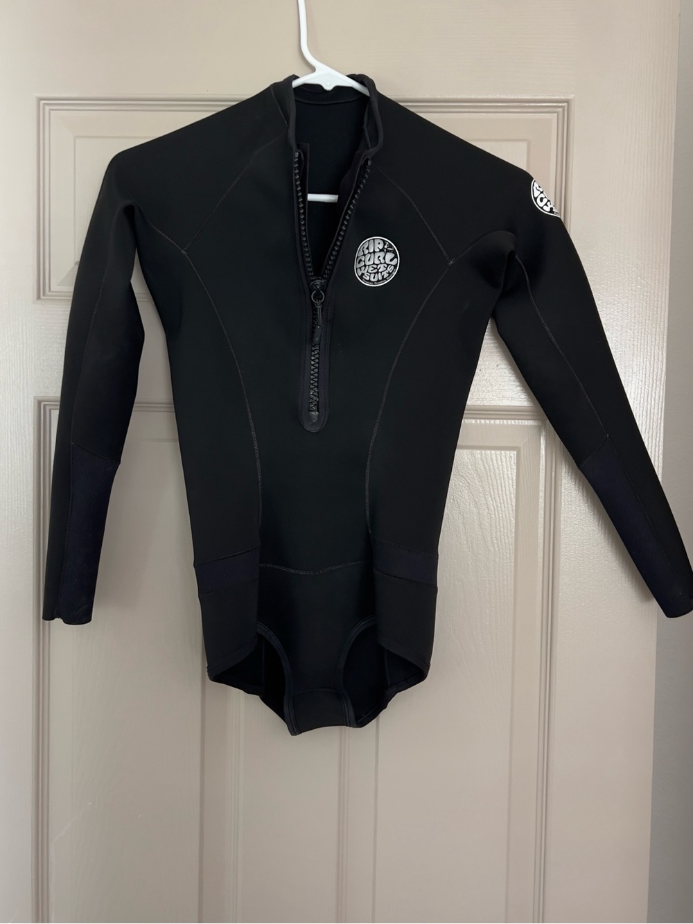 Rip Curl G-Bomb 1mm Wetsuit, Spring suit, size 8, black - Picture 2 of 6